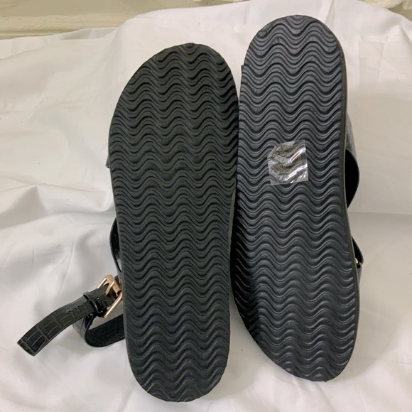 Snakeskin Embossed Slingback Sandal NWOT - Picture 9 of 9